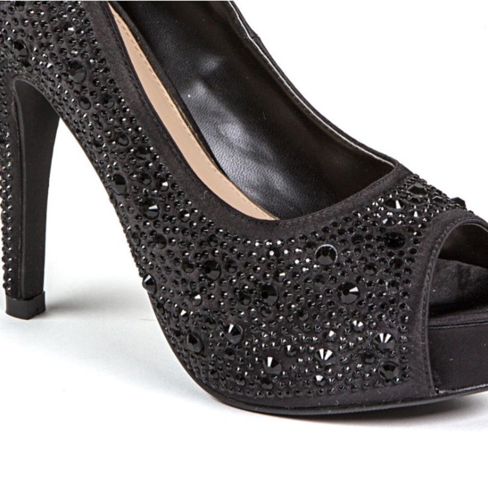 CHIC By LADY COUTURE “SUE” Slingback Beaded Glitter Heels Black SZ: 6.5 NWOT